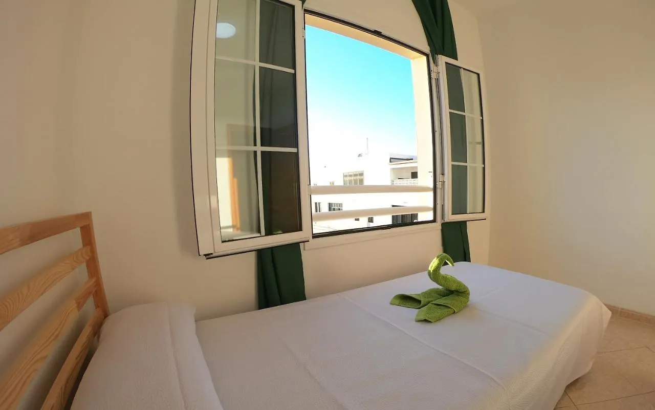 公寓 Apartamento Junto La Playa 格兰塔拉雅 西班牙