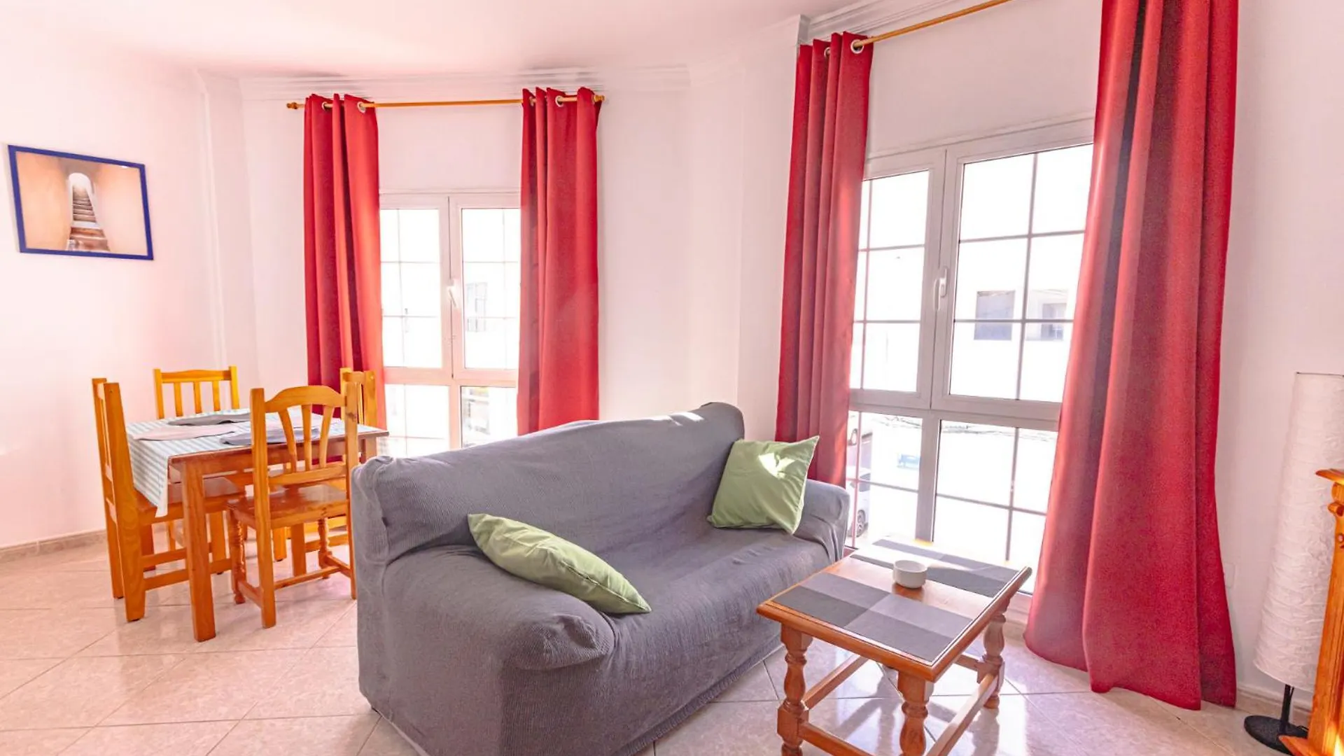 Apartamento Junto La Playa 格兰塔拉雅 0*,